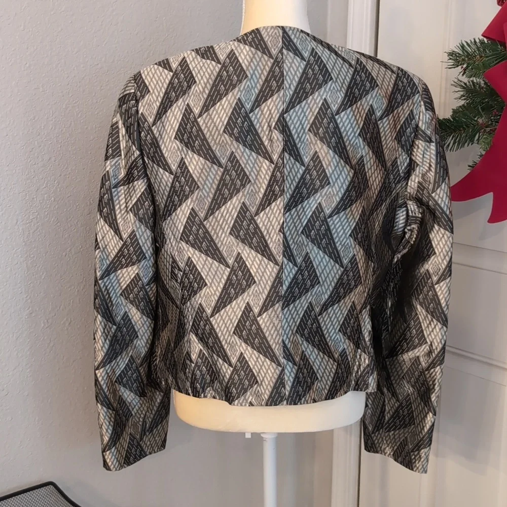 Jones New York Women's Vintage Black and Gold Geometric Blazer‎ Short